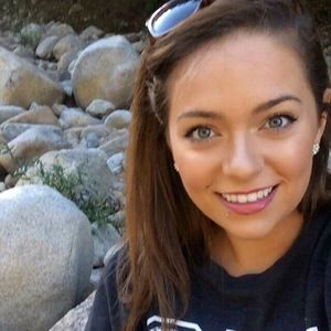 Meet your Posher, Aliana